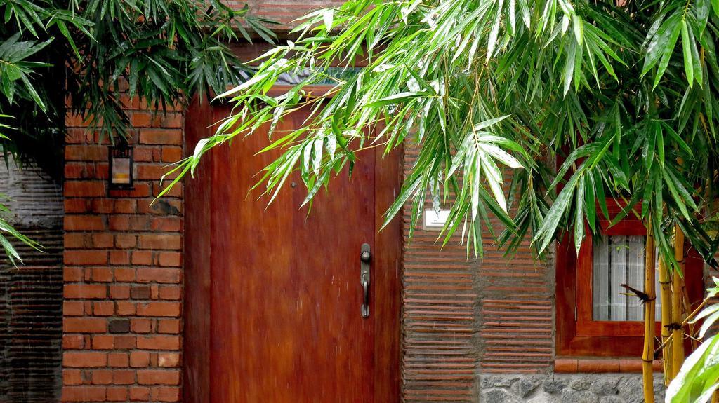Clayfingers Art Cottage Thrissur Rom bilde