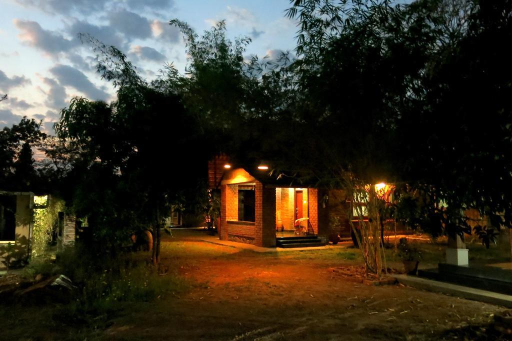 Clayfingers Art Cottage Thrissur Eksteriør bilde